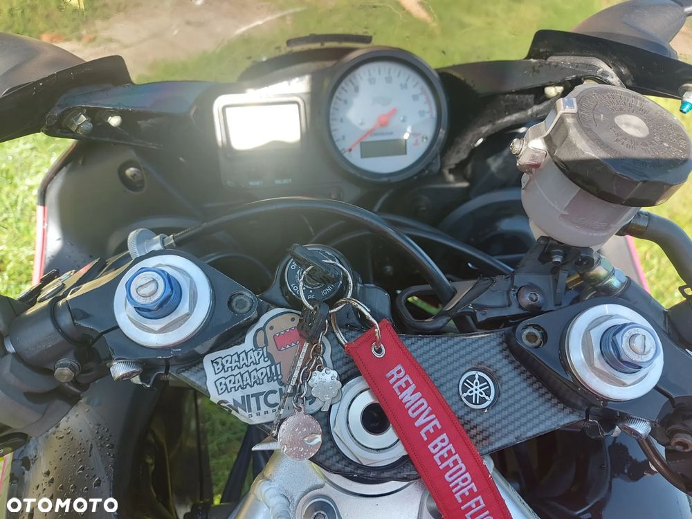 Yamaha R6 - 25