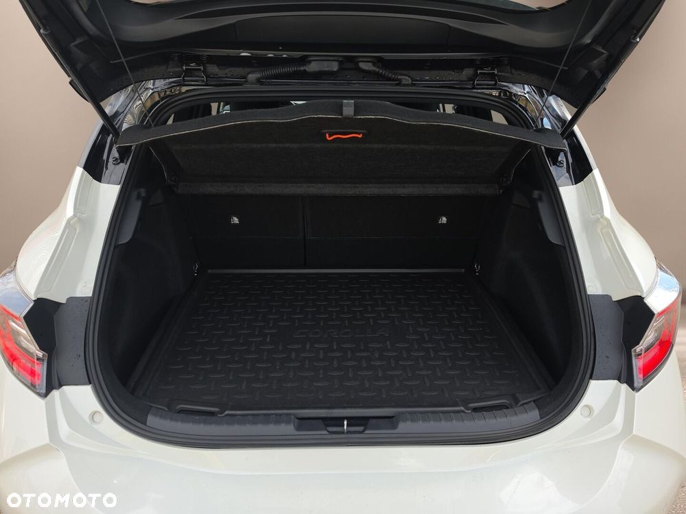 Toyota Corolla 2.0 Hybrid GR Sport - 25