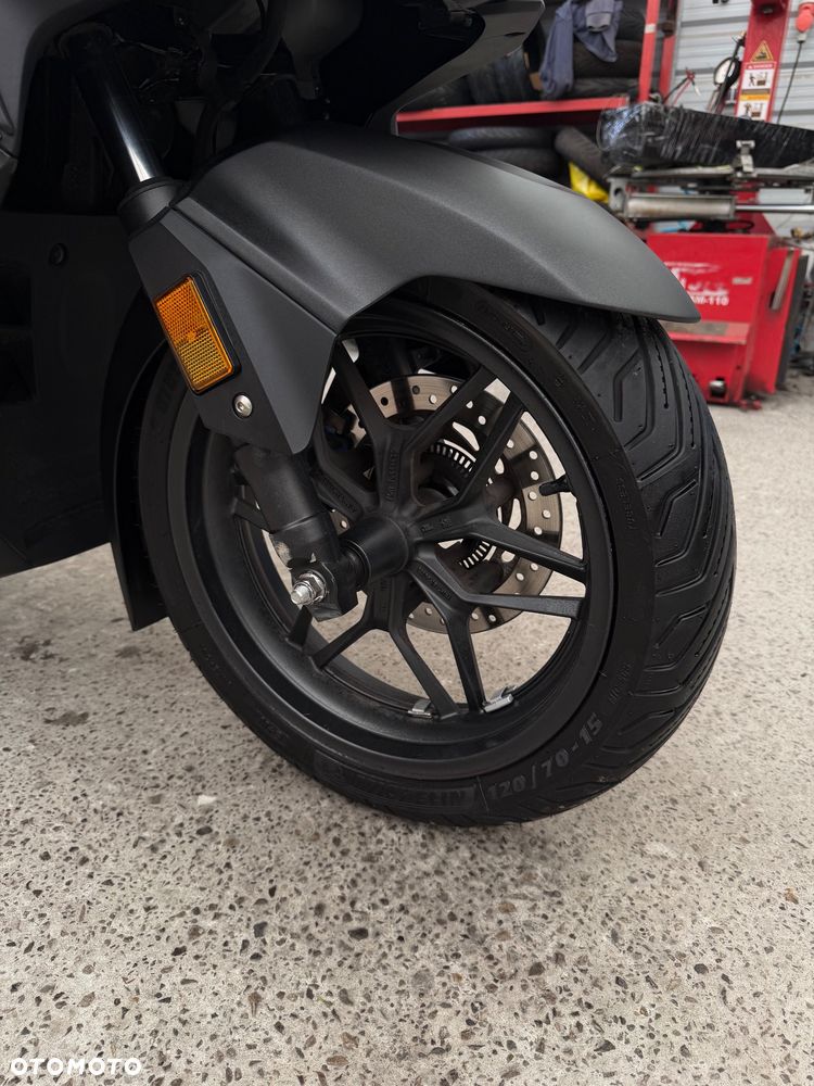 Honda NSS - 13
