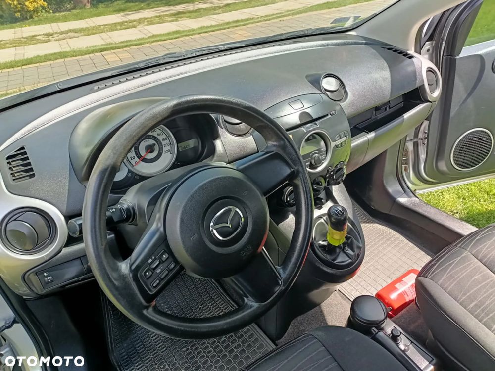 Mazda 2 1.3 Exclusive - 4