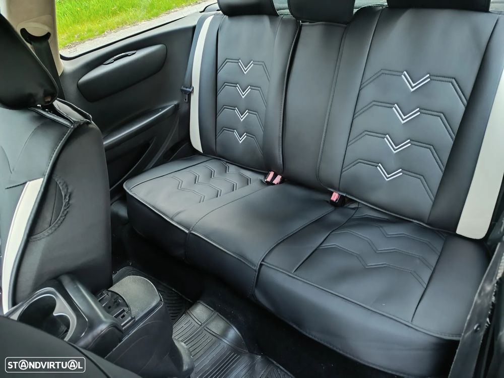 Citroën C4 1.6 HDi 110 VTR - 7