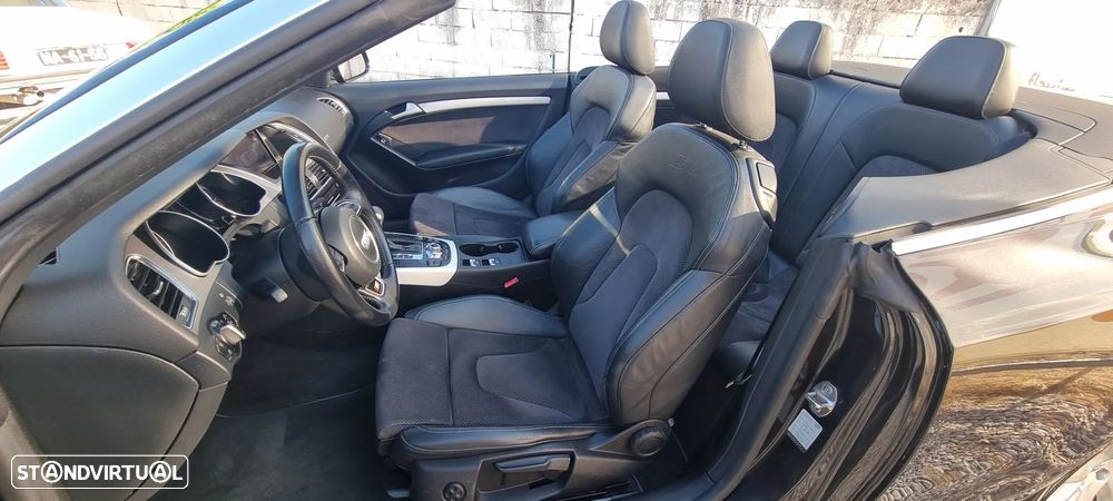 Audi A5 Cabrio 2.0 TDi Multitronic S-line - 4