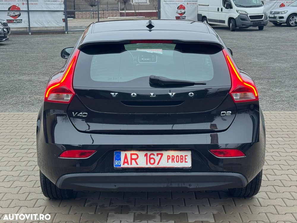 Volvo V40 D2 - 9
