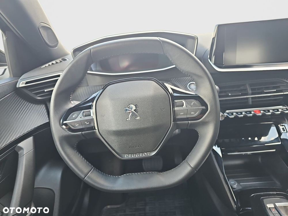 Peugeot 2008 - 17