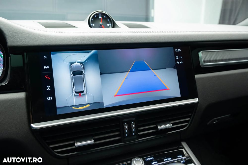 Porsche Cayenne E-Hybrid Tiptronic S Platinum Edition - 16