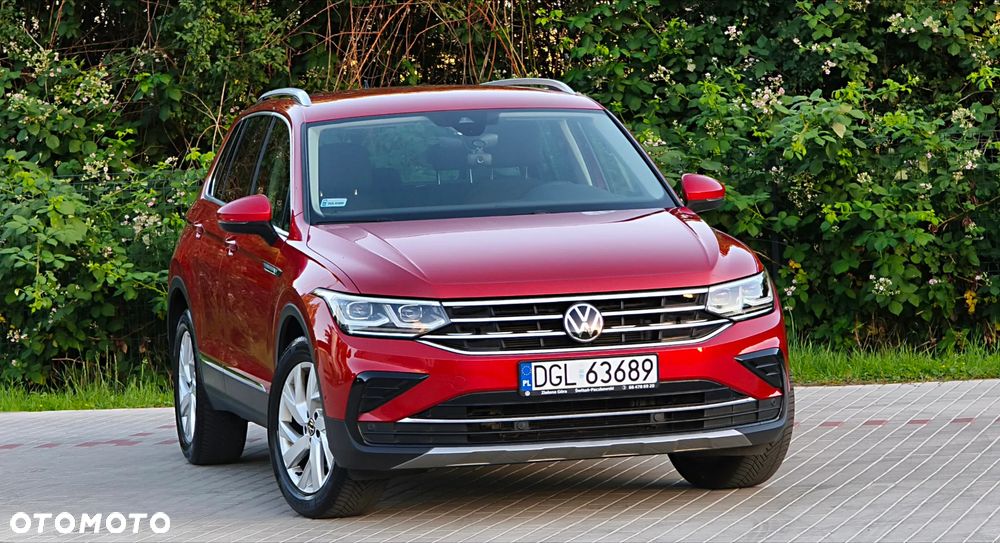 Volkswagen Tiguan - 1