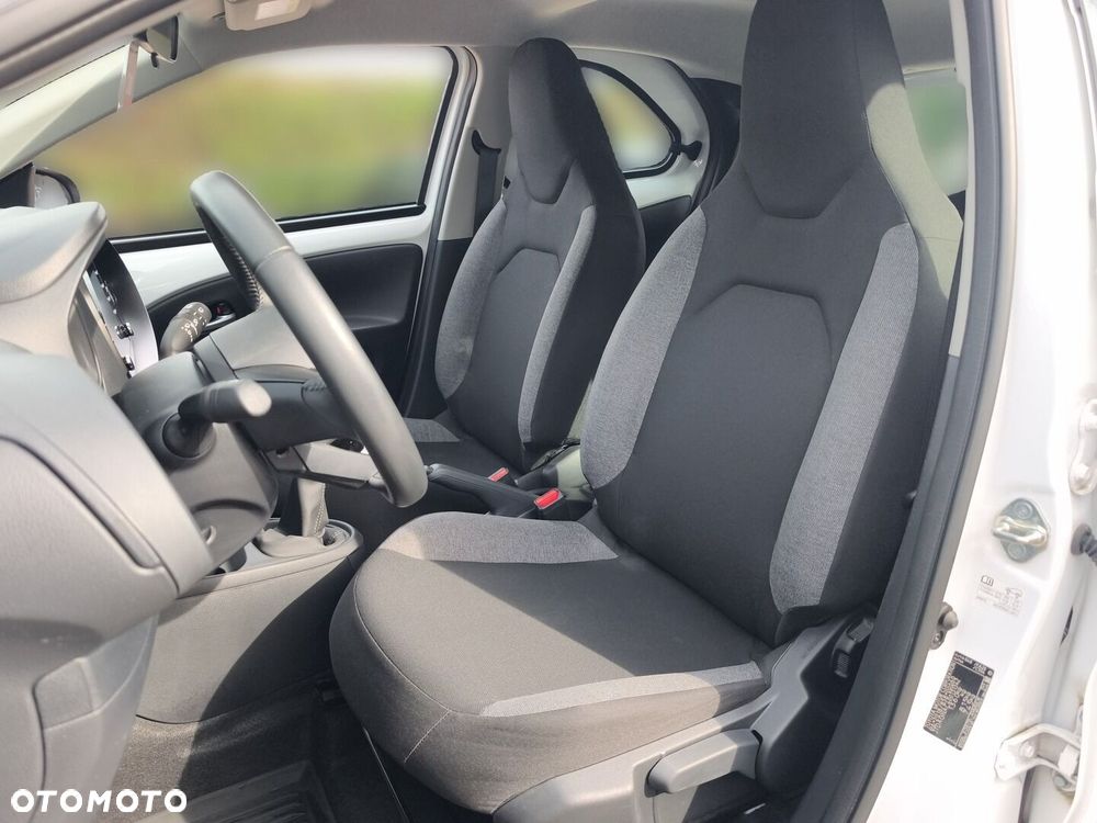 Toyota Aygo X - 18