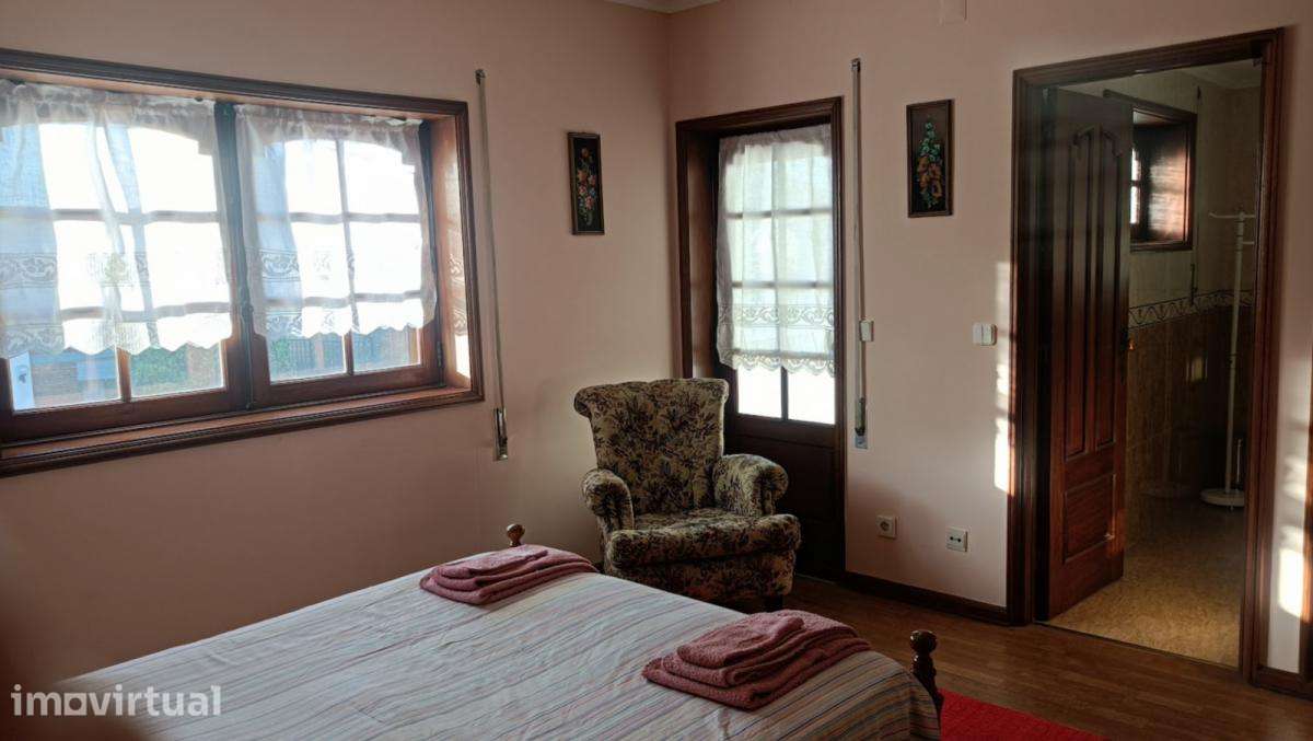 Quarto - localizado em Vila nova de gaia - Grande imagem: 4/12