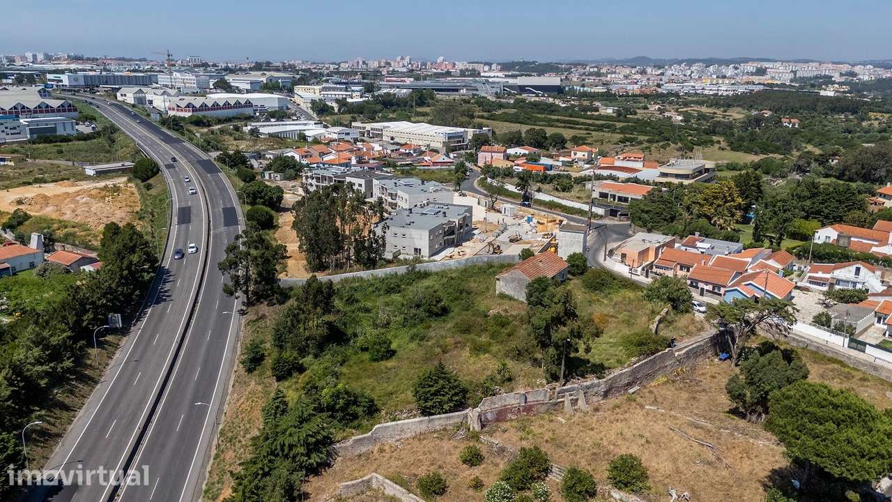 OPORTUNIDADE DE INVESTIMENTO | Terreno 2703 m2 | Albarraque - Grande imagem: 3/12