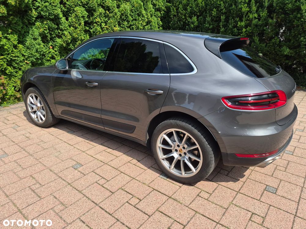 Porsche Macan - 2
