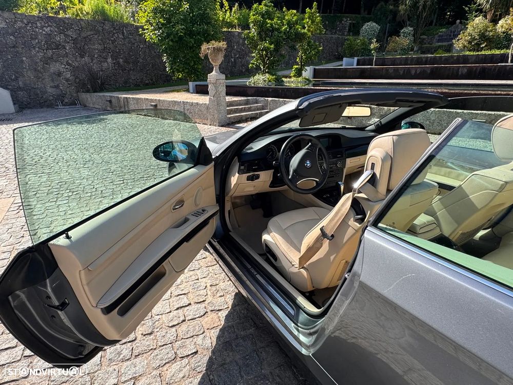BMW 320 i Cabrio Auto - 20