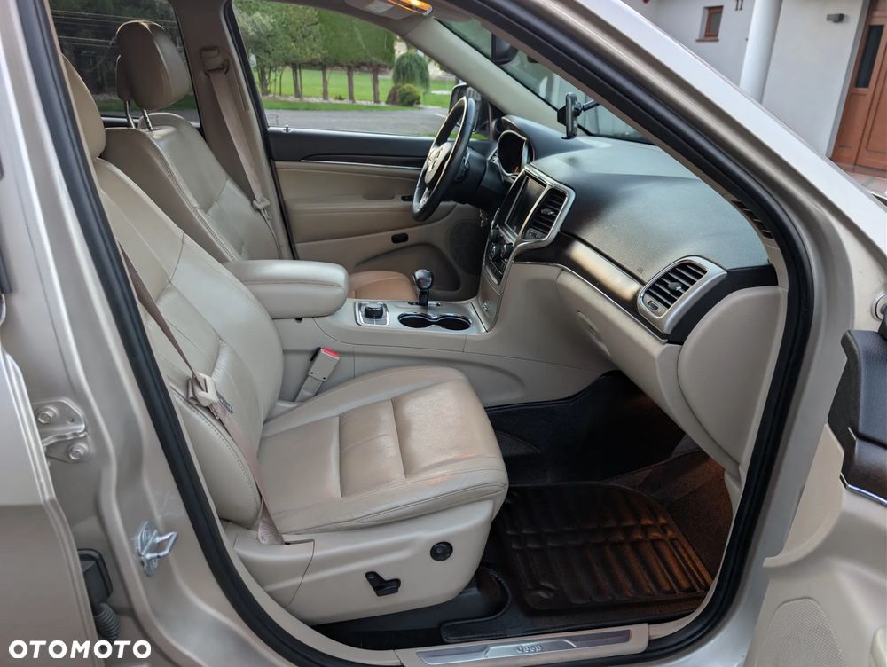 Jeep Grand Cherokee 3.6 V6 Overland - 33