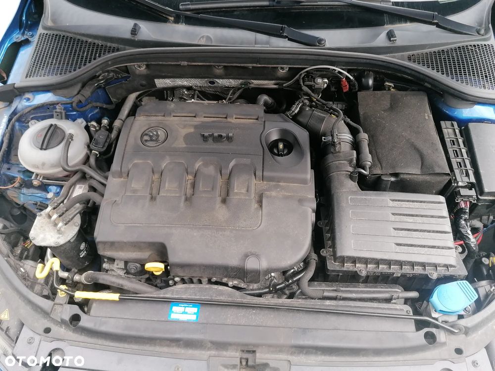 Skoda Octavia 2.0 TDI (Green tec) DSG RS - 19