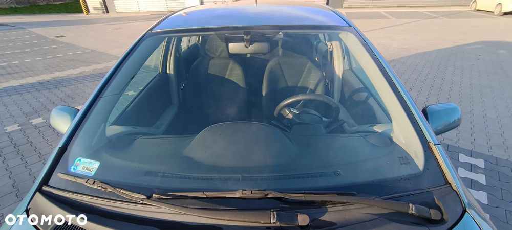 Toyota Yaris ver-1-4-d--4d - 3