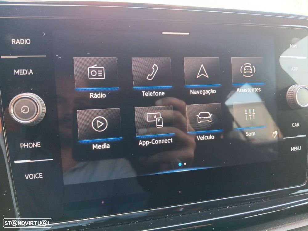 VW T-Roc 2.0 TDI R-Line DSG - 23