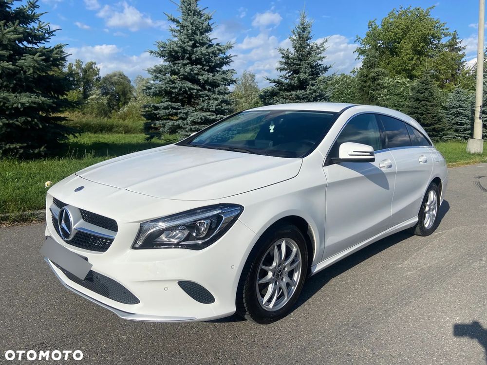 Mercedes-Benz CLA 180 7G-DCT - 2
