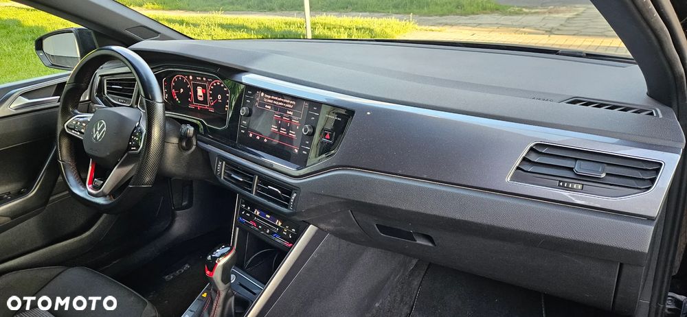 Volkswagen Polo 2.0 TSI DSG GTI - 19