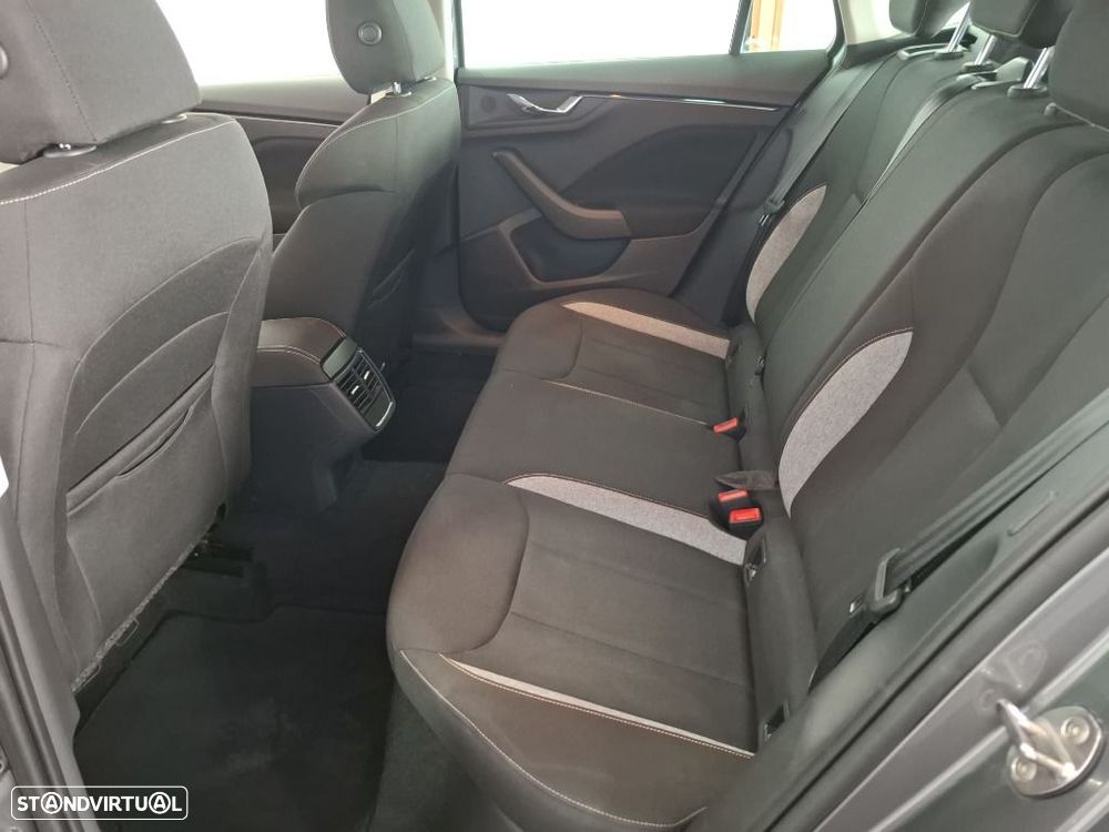 Skoda Kamiq 1.0 TSI DSG - 13