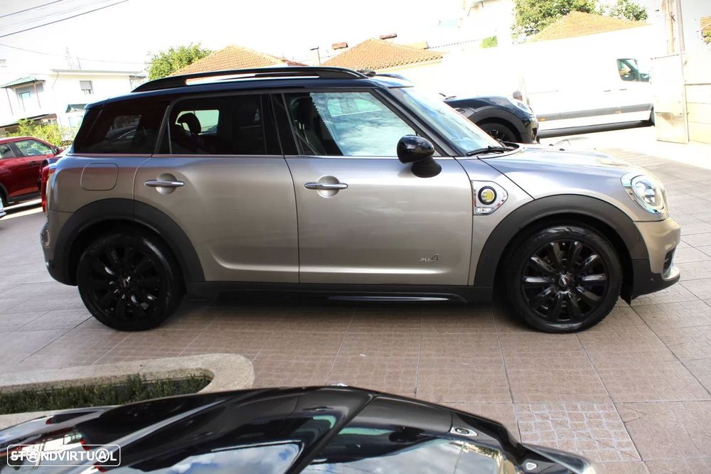 MINI Countryman Cooper SE ALL4 Auto - 4