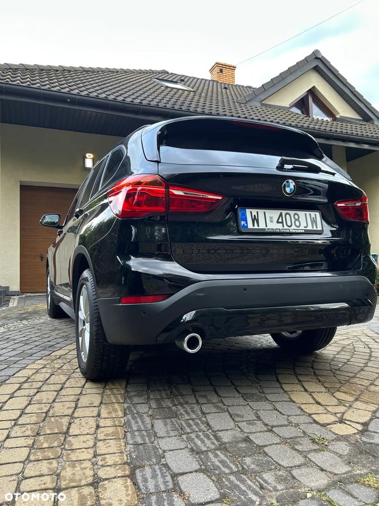 BMW X1 sDrive18i - 11