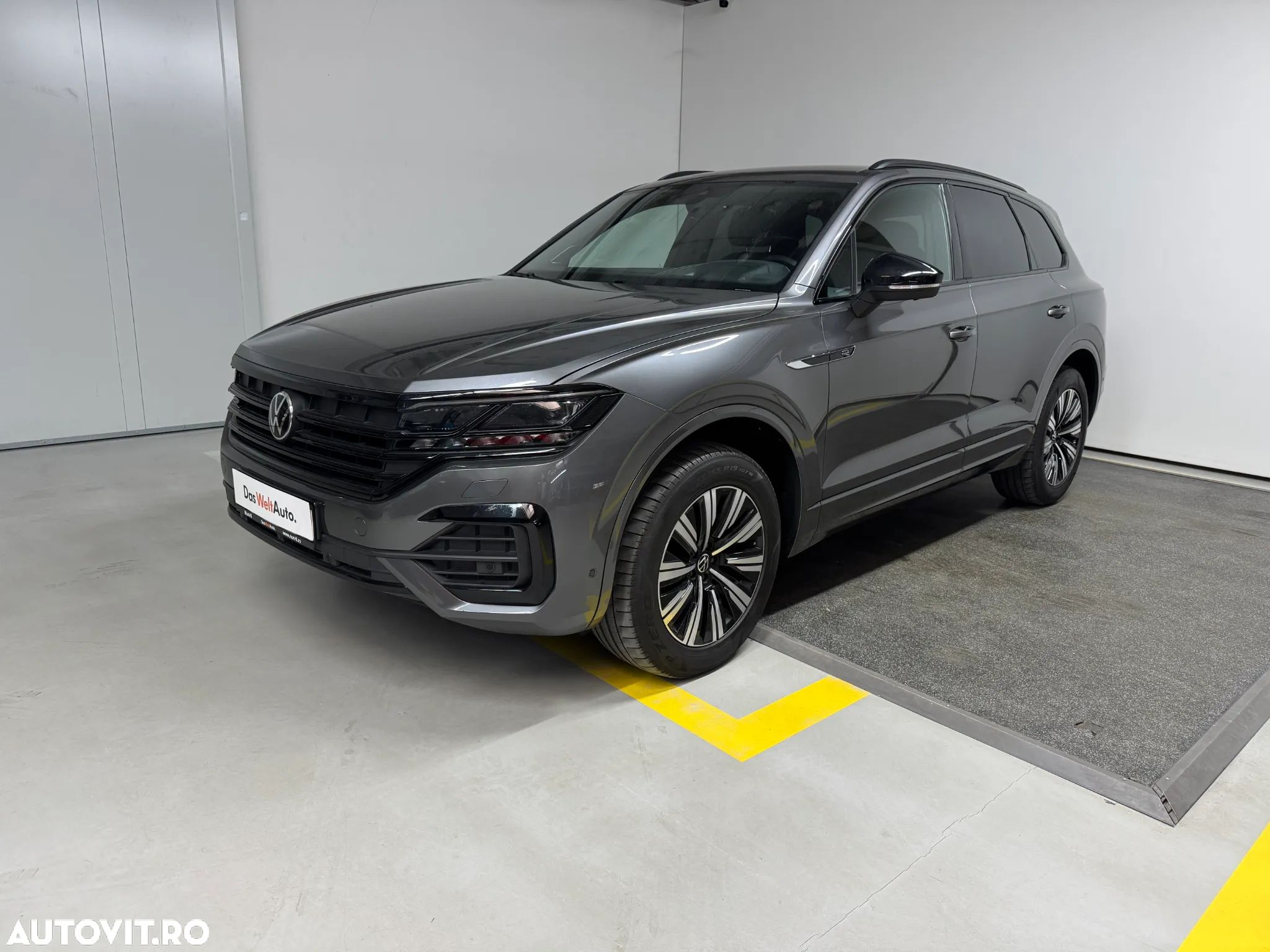 Volkswagen Touareg 3.0 V6 TDI 4Motion DPF Automatik R-Line - 1