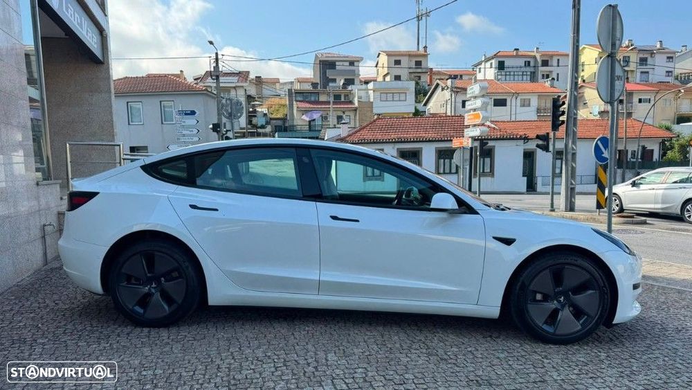 Tesla Model 3 Standard Range Plus RWD - 5