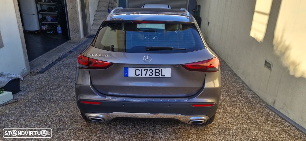 Mercedes-Benz GLA 250 e Progressive - 10