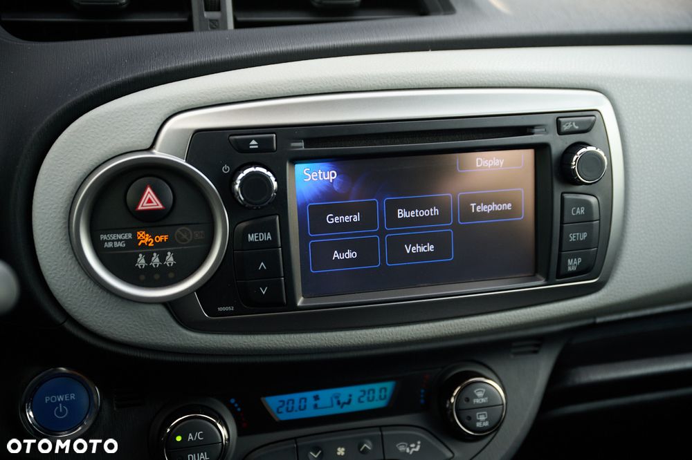 Toyota Yaris Hybrid 100 Premium EU6 - 36