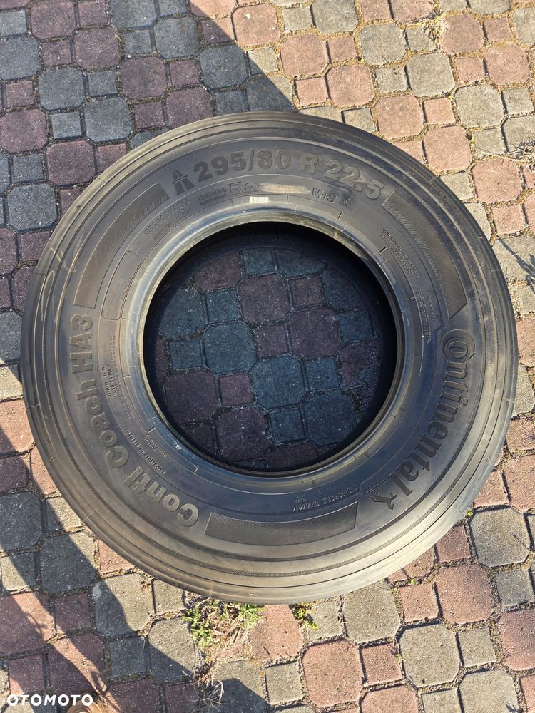 Opony Continental contiCoach HA3 295/80 R22,5 - 5