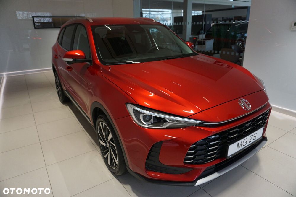 MG ZS Hybrid+ - 5