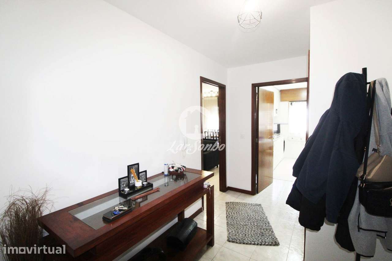 Apartamento T2 com Vistas Desafogada e Excelente Localização, ao m... - Grande imagem: 5/23