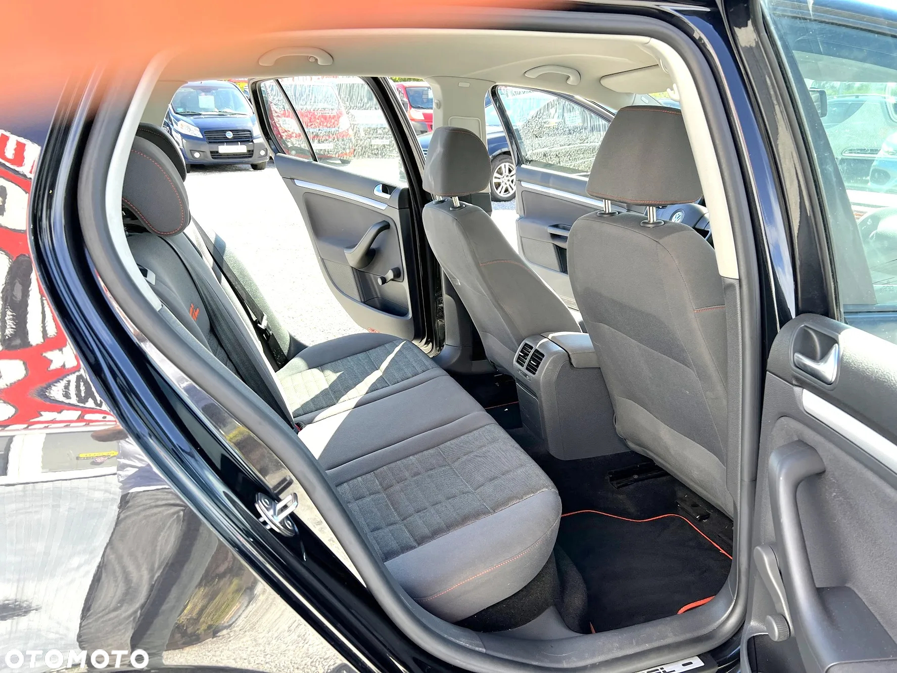 Volkswagen Golf V 1.6 Comfortline - 14
