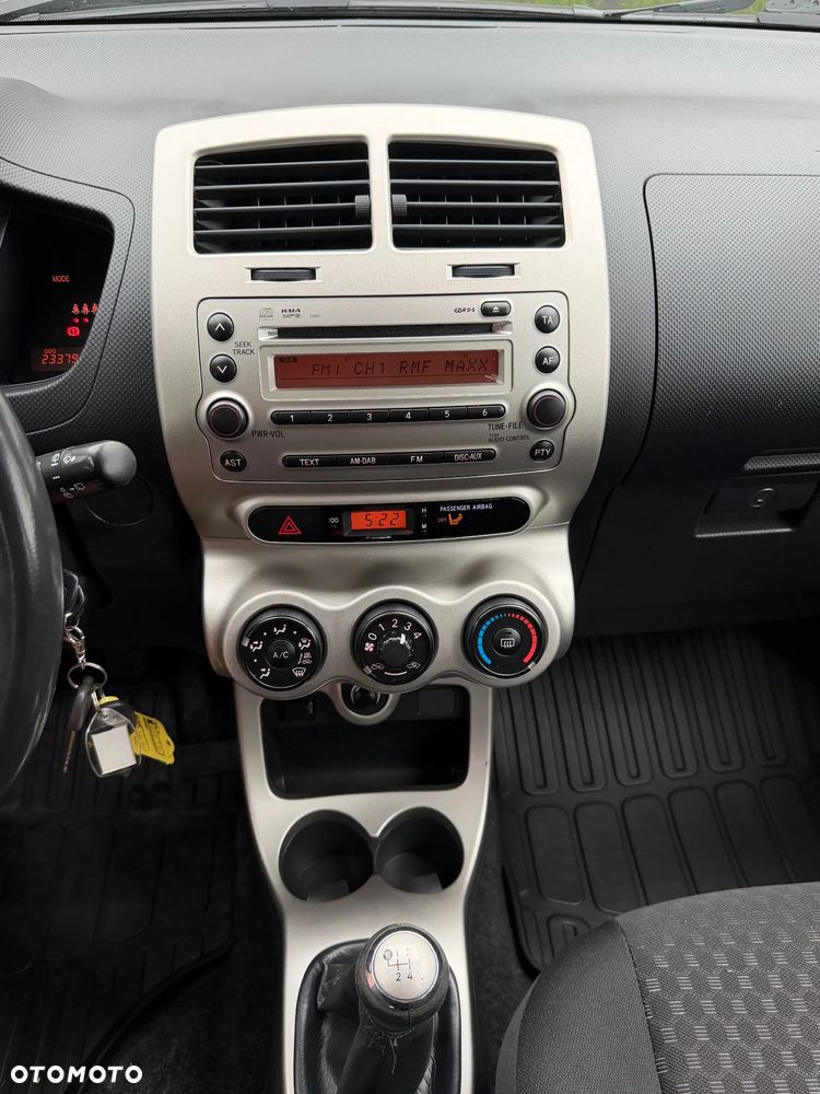 Toyota Urban Cruiser 1.33 4x2 - 33