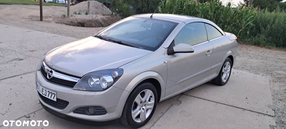 Opel Astra 1.6 Cosmo - 17