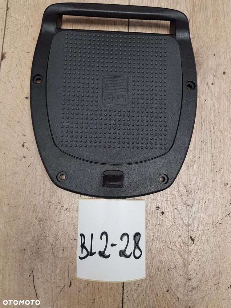 Płyta pod kufer centralny Givi E336 - 1