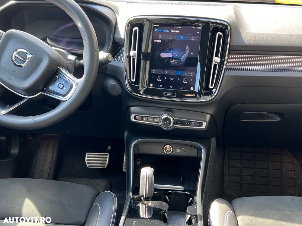 Volvo XC 40 Recharge Twin Motor AWD Plus - 14