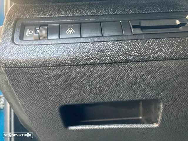 Peugeot 3008 PureTech 130 Stop & Start GPF Active Pack - 26