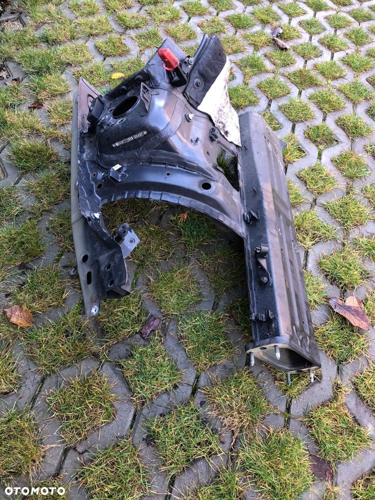 ĆWIARTKA BŁOTNIK PRÓG PODŁUŻNICA BMW E90 A22 - 28