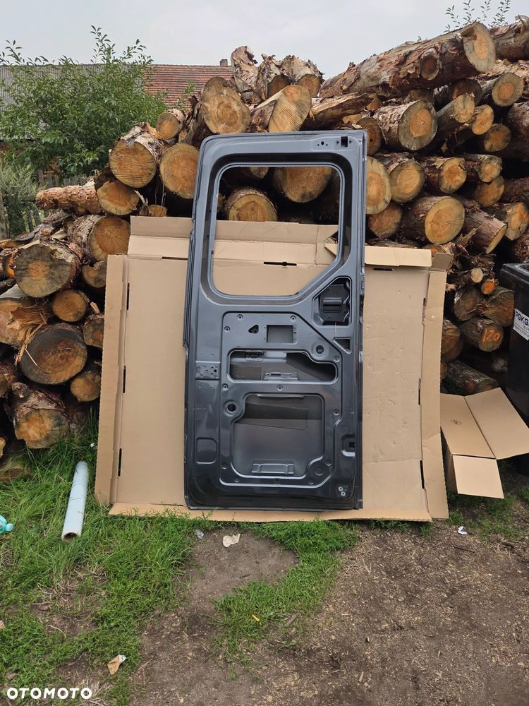 Drzwi prawe tył tylne VW Crafter II 7C0827124D Drzwi Skrzydełka prawy tył tylne Volkswagen Crafter II - 10