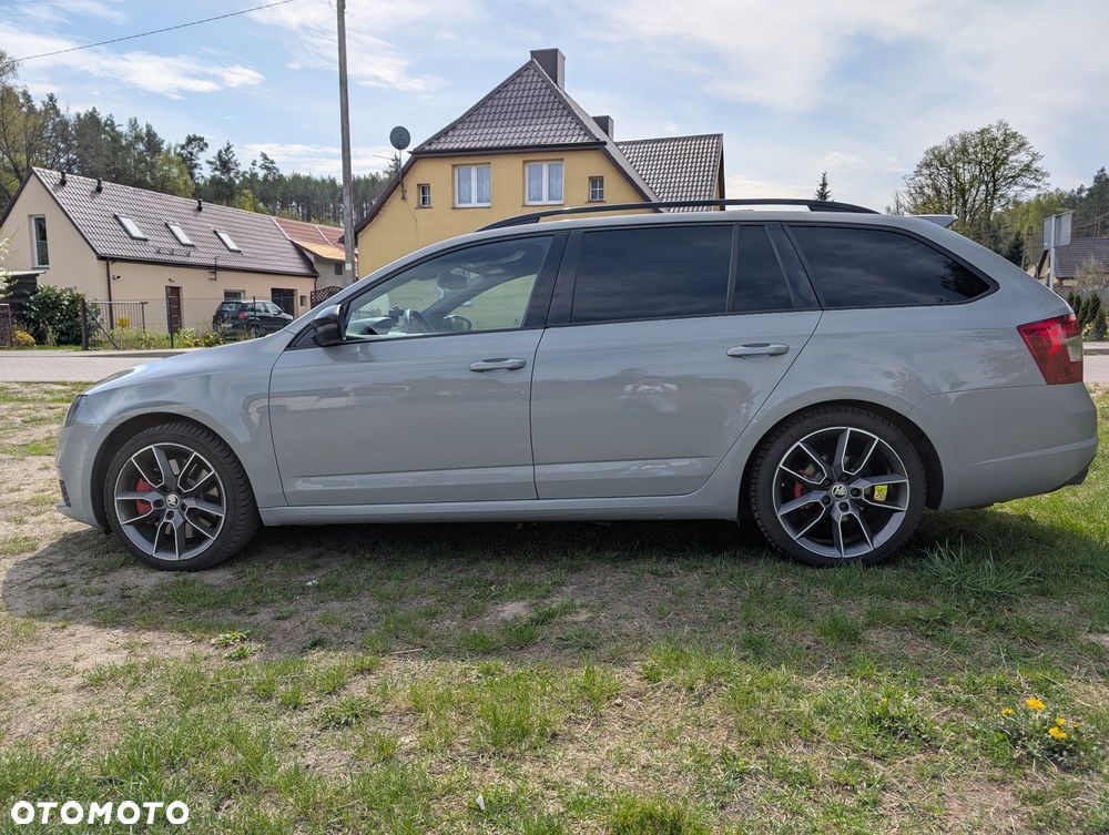 Skoda Octavia 2.0 TDI RS DSG - 11