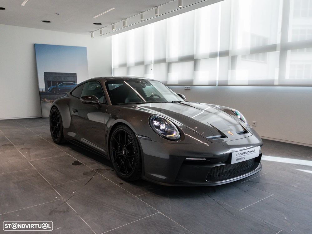 Porsche 911 (992) - 8