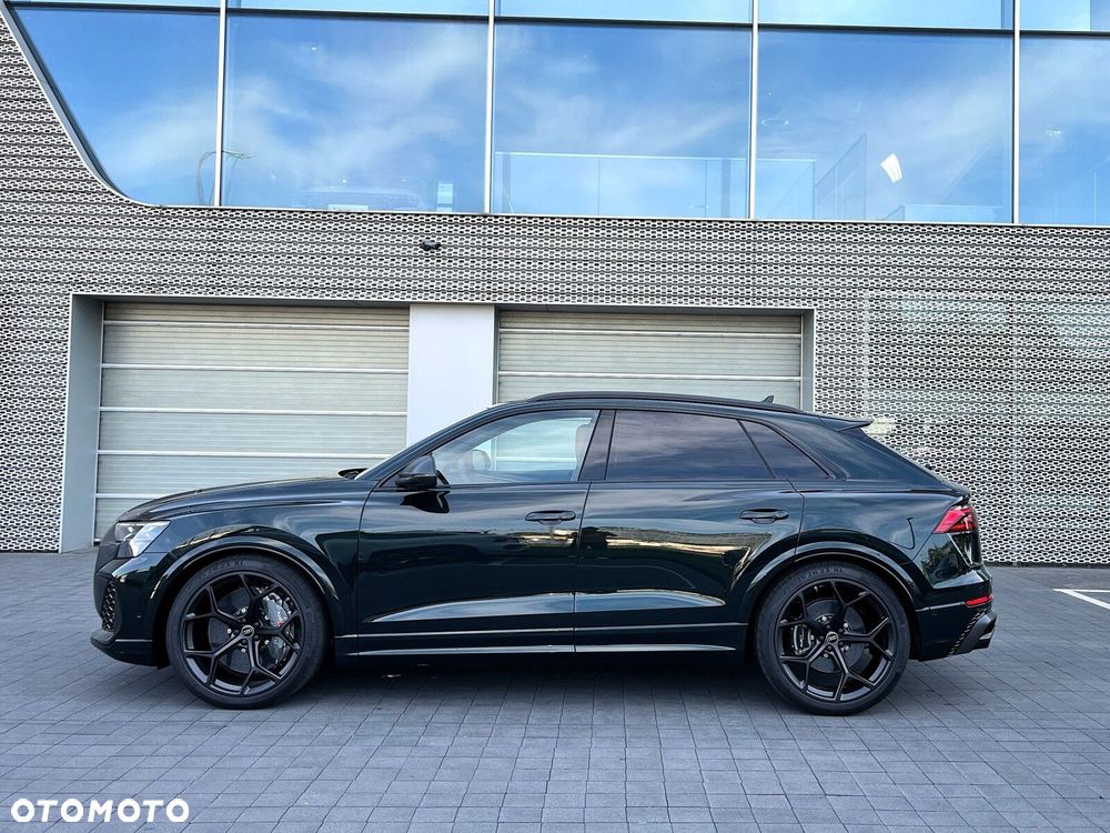 Audi RS Q8 - 10