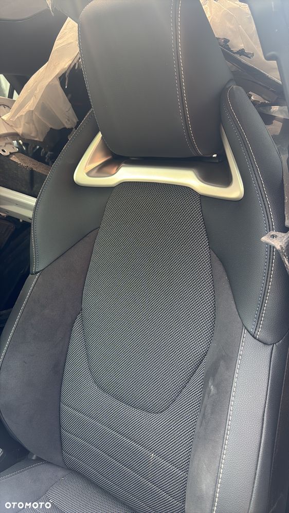 Toyota C-HR 1.8 Hybrid Executive - 13