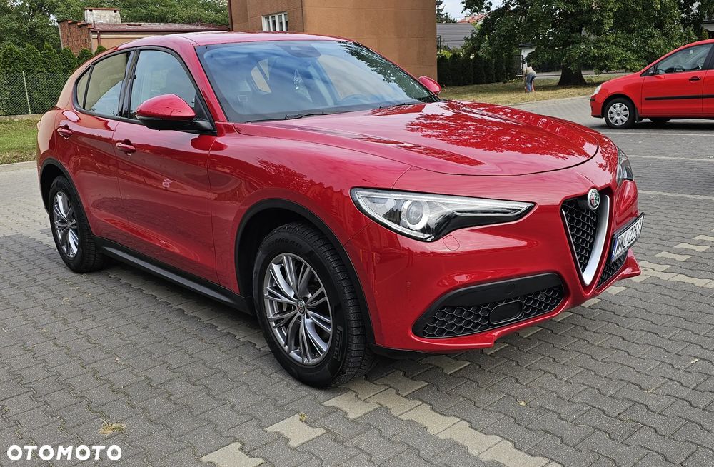 Alfa Romeo Stelvio 2.2 Diesel 16V AT8 Q4 Business - 3