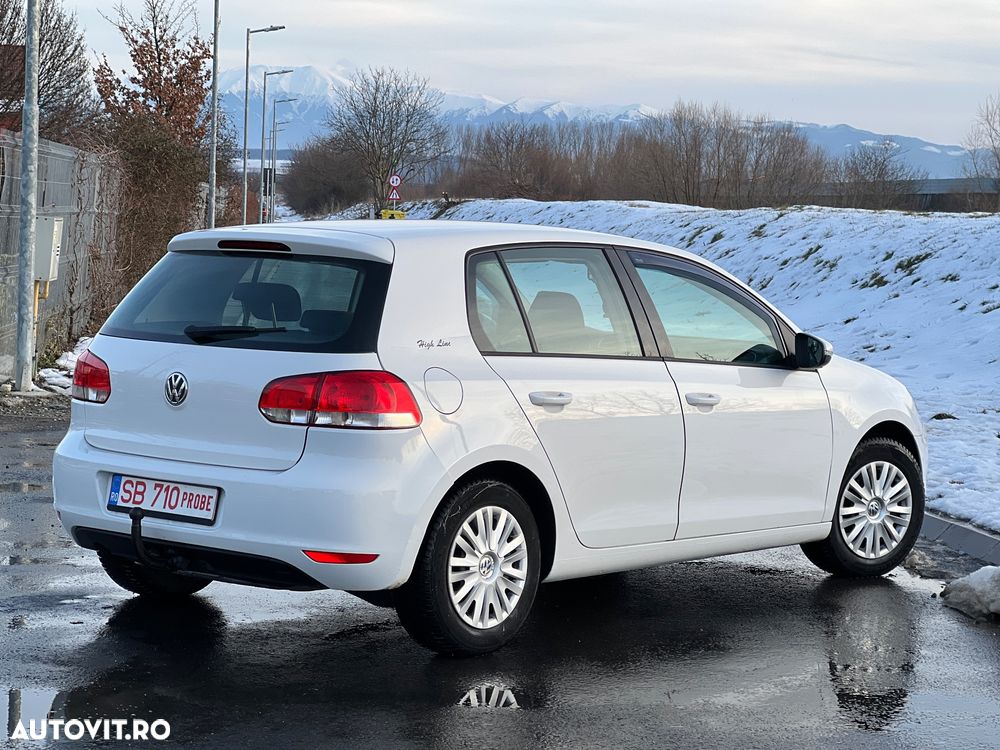 Volkswagen Golf - 6