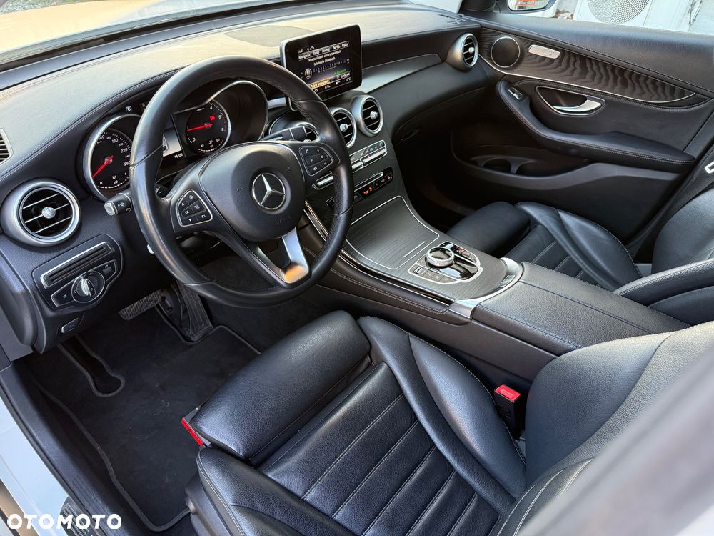 Mercedes-Benz GLC - 13