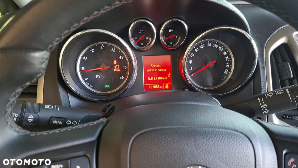 Opel Astra 1.4 Turbo 150 Jahre - 8