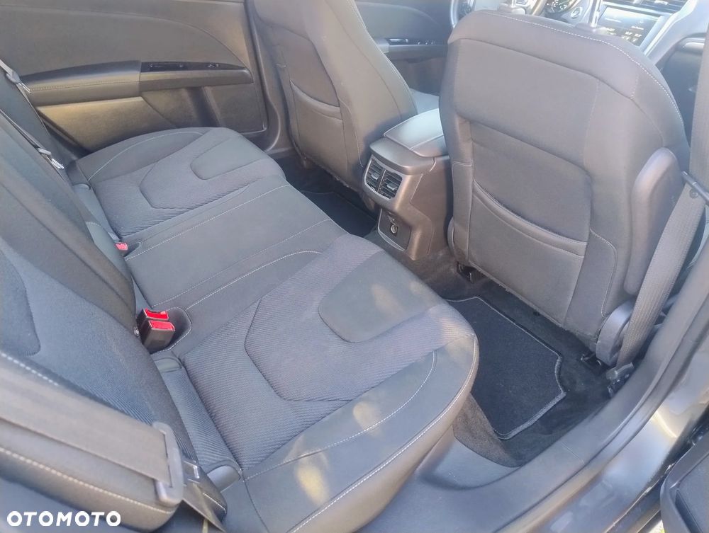 Ford Mondeo 2.0 TDCi STart-Stopp Titanium - 17