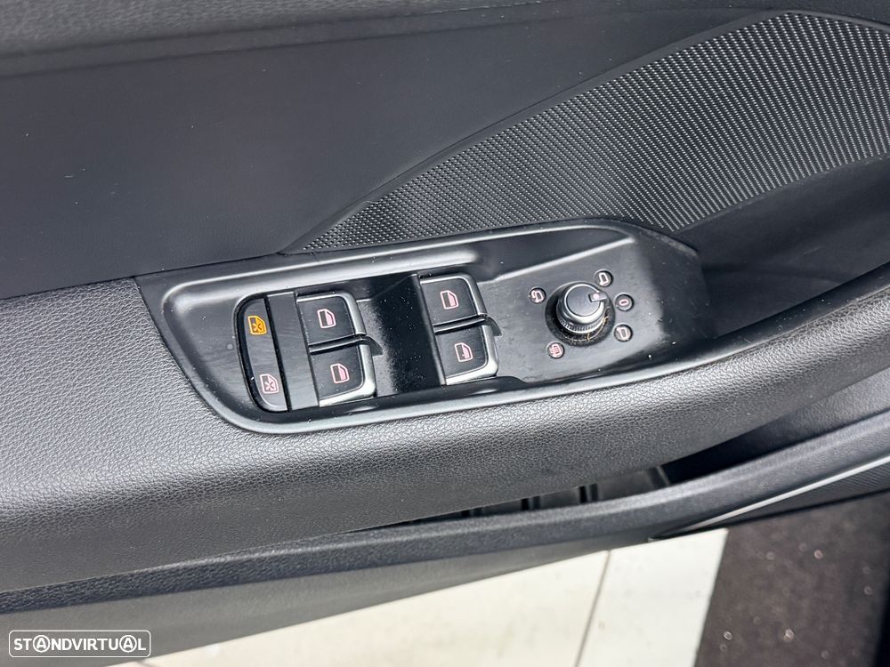 Audi A3 Sportback 2.0 TDI S-line - 17