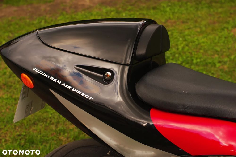 Suzuki GSX-R - 8